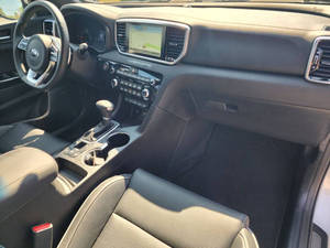 Kia Sportage 2022 en parfait état - Product Image 3