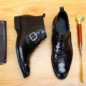 รองเท้าอ็อกซ์ฟอร์ดดีไซน์ใหม่ ขนาดใหญ่ ขายตรง รองเท้าหนังแท้สำหรับผู้ชาย สไตล์ทางการ ธุรกิจ ลำลอง สวมใส่สบาย ระบายอากาศได้ดี กันลื่น - Product Image 1
