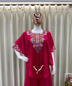 FANCY AIR TEX CHINON TRAVAIL BRODÉ AVEC KODI LATKAN WORK TOP BLOUSE AVEC PALAZZO PARTY WEAR GROS PRIX VÊTEMENT ETHNIQUE - Product Image 4