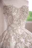 Ballkleid Hochzeitskleid Trägerlos Sweetheart-Ausschnitt Kristall-Korsett Barock Kaskaden-Satin Übergröße Prinzessin Braut Maßanfertigung Großhandel