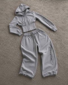 Chándal de Forro Polar con Logotipo Personalizado OEM para Mujer, Sudadera Corta con Cremallera y Corsé Gris de Alta Calidad, Chándal Ajustable con Tirantes para Mujer - Product Image 2