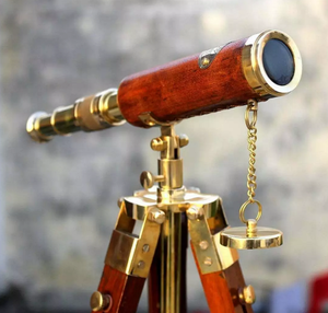 Telescopio de cuero de latón antiguo de 9 pulgadas de alta calidad Soporte de trípode de madera Diseño náutico Latón envejecido PARA EL Día del Padre. - Product Image 2