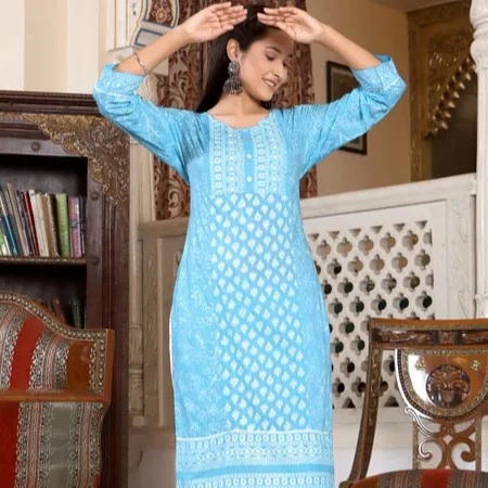 Les femmes de style indien et pakistanais portent des collections de robes avec prix de gros vêtements de mariage Salwar Kameez costume et Kurtis ensembles OEM