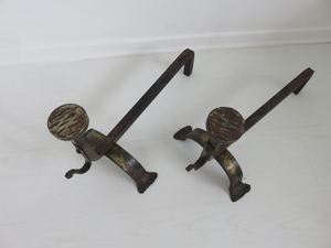 Andirones de hierro antiguos para chimeneas al aire libre Soporte de almacenamiento clásico con estante de leña para patio trasero Soporte de troncos para uso doméstico - Product Image 5