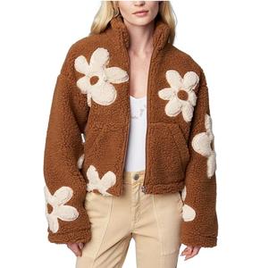 Chaqueta de Sherpa para Mujer con Cuello Camisero, 100% Poliéster, Logotipo Personalizado, Transpirable, Ligera, Forro de Poliéster, Corte Regular - Product Image 1