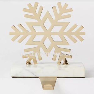 Porte-bas en forme de flocon de neige doré en métal et aluminium Porte-bas de décoration de Noël - Product Image 4