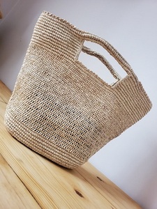 MADAGASCAR CROCHET RAFFIA FEMME SAC À MAIN POIGNÉE COURTE PRODUIT PERSONNALISABLE FAIT MAIN - Product Image 5