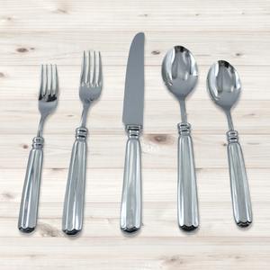 Ensemble de couverts personnalisés en acier inoxydable étain 5 pièces faits à la main, parfaits pour les restaurants et les célébrations de mariage - Product Image 1