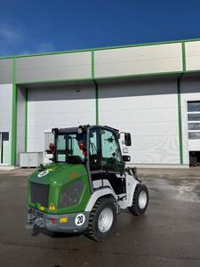 Chargeuse sur pneus compacte Kramer KL14.5 |   38,8 CV Diesel |   Charge utile de 1 420 kg |   Poids opérationnel de 2,07 tonnes |   Chargeur à direction intégrale - Product Image 4