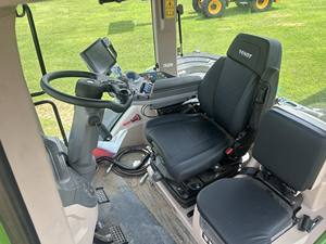 Tractor 2025 FENDT 1167 VARIO MT-Tractor sobre orugas de alta potencia para una máxima eficiencia - Product Image 2