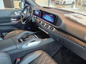 SUV de Lujo 2025 600 Premium con Transmisión Automática, Motor de Gasolina V-8 de 4L, Tracción en las Cuatro Ruedas, Autonomía de 601-700 km, Batería de 90-110 kWh, EE. UU. - Product Image 5