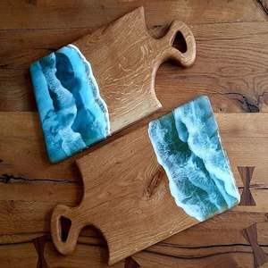 Tabla de cortar de madera con patrón de doble tono Base de madera Forma redonda Durable Reutilizable Fácil de limpiar para uso doméstico y comercial - Product Image 3