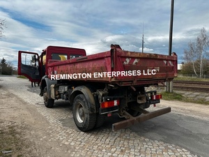 Camion benne d'occasion Mercedes-Benz Axor 1833 4x4 Diesel 2009, conduite à gauche, poids lourd, pour transport de chantier - Product Image 5