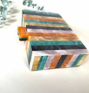 Pochette élégante en résine époxy et bois, imitation perle, plaqué or, luxe, papillon, charme solide, pochette complète, ensemble pour femmes, mariage - Product Image 6