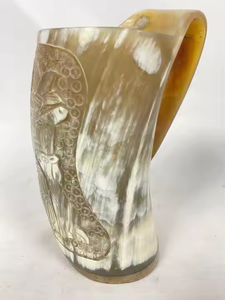 Tasse originale en corne de buffle polie pour boisson Viking par Crescent Crafts - Product Image 3
