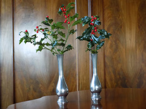 Floreros de metal de diseño premium con patrones únicos para estilos de decoración del hogar modernos y tradicionales - Product Image 2