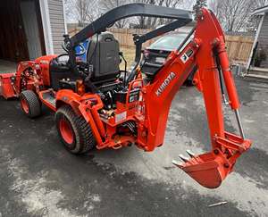 รถแทรกเตอร์ขนาดเล็กคุณภาพสูง Kubota BX23S 30 แรงม้า พร้อมอุปกรณ์ตักดินด้านหน้า, ปั๊มไฮดรอลิก, และอุปกรณ์ขุดดินสำหรับงานเกษตร - Product Image 2