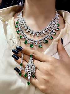 Ensemble de collier en laiton de haute qualité avec boucles d'oreilles et Maang Tikka en taille étoile diamant américain argent polonais ensemble de luxe pour une tenue de fête - Product Image 2