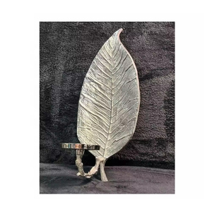 ที่ใส่เทียนตอกแบบ4สาขาทำจากโลหะอุปกรณ์ตกแต่งบ้านรูปทรงกลมเชิงเทียนแบบไม่เหมือนใคร - Product Image 4