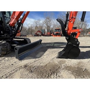 Mini-excavatrice sur chenilles KUBOTA U48-5 d'occasion, modèle 2025, poids opérationnel de 7 tonnes, composants essentiels : moteur, boîte de vitesses, pompe à engrenages, roulement, PLC - Product Image 6
