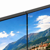 Özelleştirilmiş 55 İnç 2x2 LCD Video Duvarı Ayaklı Yer Tipi / A+ Panel 4K UHD Büyük Format Animasyon Asansörler İçin