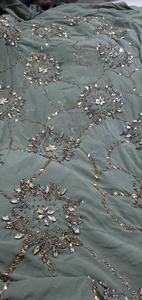 Tissu de luxe Centra Design, broderie de vigne dorée à la main, tissu en dentelle florale en cristal, rayonne, viscose, cachemire, élasthanne, organza - Product Image 5