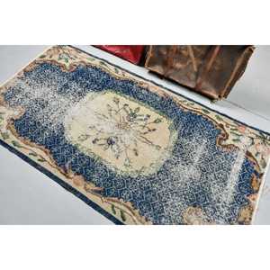 Alfombra de 3.6x6.8 pies, Alfombra Turca Vintage, Alfombra Oriental de Lana Azul y Blanca - Product Image 4