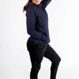 Sudadera con Capucha Unisex de Lujo con Lavado Ácido, 500GSM, 100% Algodón Transpirable, Bordada, Estilo Urbano, Cuello Alto con Cremallera, Corta para Mujer - Product Image 4