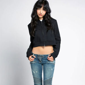 Sweat à capuche zippé et confortable pour femmes de haute qualité, vêtements d'hiver décontractés anti-rétrécissement élégants avec col à capuche imprimé sur le devant - Product Image 1