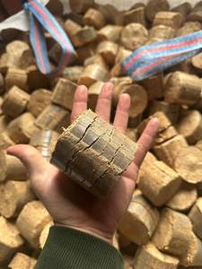 Briquettes de bois bon marché prêtes à l'exportation à bas prix - Product Image 2
