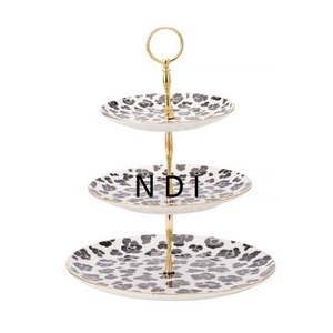 Respetuoso con el medio ambiente, calidad sostenible, decoración de vajilla, soporte para servir pasteles, soporte redondeado de 3 niveles de Metal para servir pasteles - Product Image 1