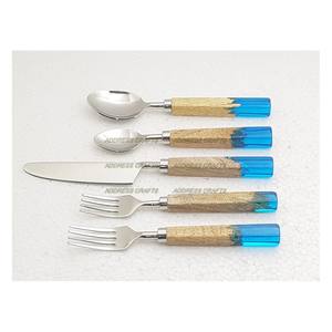 Juego de Cubiertos de Acero Inoxidable de la Mejor Calidad, Cubiertos con Mango de Madera y Resina, Cubiertos Plateados para el Hogar, Bodas, Restaurantes y Fiestas - Product Image 1