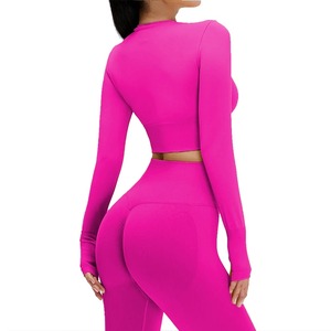 Ropa deportiva azul cielo para mujer, ropa deportiva para exteriores sin costuras, traje de yoga personalizado OEM para niñas con mallas de cintura alta y rápido - Product Image 3