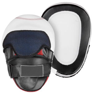 Protège-poignets en cuir personnalisés pour l'entraînement de boxe - Conception de logo personnalisée de haute qualité, confortables et respirants - Product Image 6