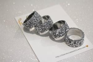 ชุดผ้าเช็ดปากเรซิ่นสีสันสดใสชุดอุปกรณ์เสริมผ้าเช็ดปากทำจากเรซินสีสันสดใสเป็นมิตรต่อสิ่งแวดล้อมทันสมัย - Product Image 3