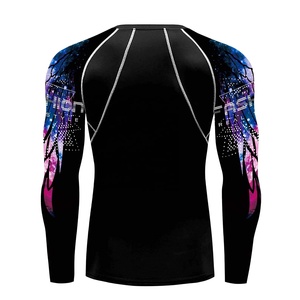 Venta al por mayor Top Sell MMA Rash Guard Diseño personalizado Elegante Camisa de compresión para hombres 100% Poliéster BJJ MMA Rash Guard para hombres - Product Image 3