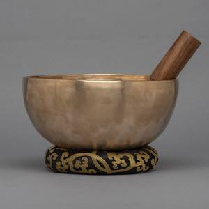 Handcrafted Tibetan Singing Bowl Set <b>Meditation</b> Sound Healing Bronze Singing Bowl OEM - Product Image 2