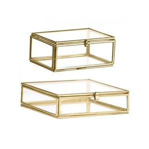 Joyero cuadrado moderno de cristal para mujer con cadena Diseño único Baratija o decoración Exhibición de regalo en las piernas - Product Image 6