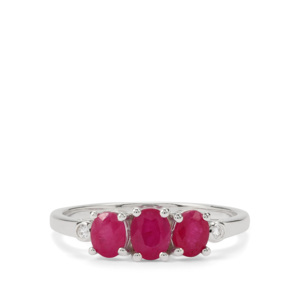 Bague en rubis kenyan taille ovale 1,41 ct avec zircon blanc en argent sterling plaqué rhodium - Product Image 2