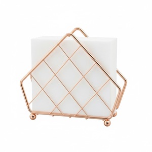 Porte-serviettes en métal fer forgé au design impressionnant, finition dorée, pour la décoration de table à manger à la maison, porte-serviettes faits à la main - Product Image 3