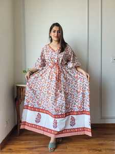 Vestido de caftán floral de algodón transpirable hecho a medida-Ajuste relajado con escote en V adecuado para clientes boutique y revendedores - Product Image 4