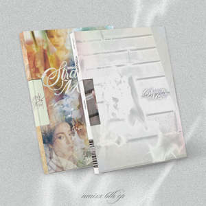 NMIXX - Strange Muse มินิอัลบั้มชุดที่ 6 ฉบับโฟโต้บุ๊ค (STRANGE / MUSE / 2Ver Set) - Product Image 1