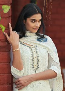 Ropa informal Georgette con Shiffli Work Kurti Pant y Dupatta, fabricante y proveedor de la India al precio más bajo - Product Image 2