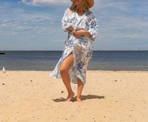 TROPICAL BLUES Femmes Coton Kimono Robe Léger Fabriqué À La Main Coton Robe De Chambre Feuille Tropicale Imprimer Kimono Style Robe - Product Image 2