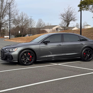 Audi S8 4.0T Quattro 2025, Sedán Automático de Gasolina, Auto de Lujo - Product Image 1