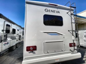 2020-2023 2024 Used Thorr Motor Coach Genevas 24VS Class A with Toilet Bathroom Spacious Interiors Export Worldwide - Product Image 3