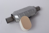 Catalisador Universal de Aço Inoxidável de Alta Vazão 2.25" 2.5" 3" para Sistema de Escape Automotivo