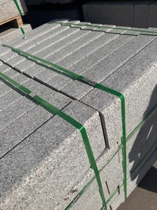 Bordure <span class=keywords><strong>de</strong></span> trottoir en granit naturel PerfectStone, coupée droite, pour projets <span class=keywords><strong>de</strong></span> construction <span class=keywords><strong>de</strong></span> bordures <span class=keywords><strong>de</strong></span> routes municipales - Product Image 2