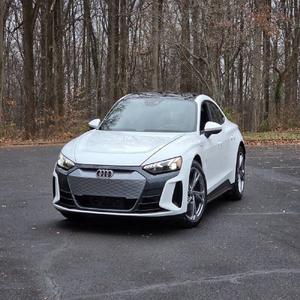 MEJOR PRECIO PARA Audi e-tron GT quattro Premium Plus 2022 - Product Image 1