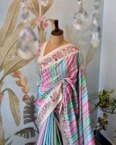 Dernier sari en soie pure viscose avec tissage lourd Minakari pour fêtes formelles - Product Image 5